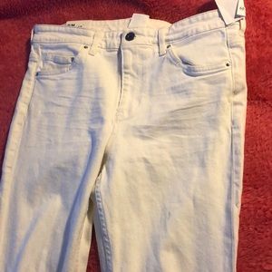 Distresssed Denim Jeans